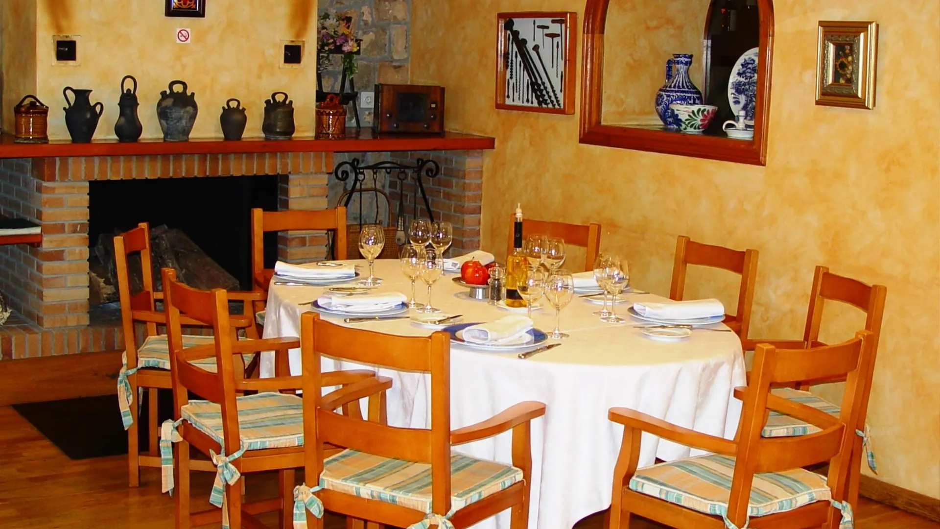 Hotel Can Boix De Peramola 4*,  İspanya
