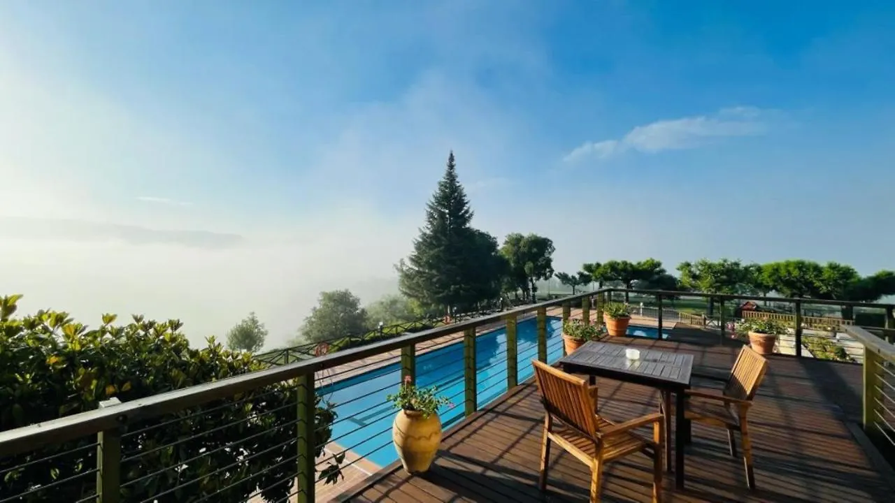 Hotel Can Boix De Peramola 4*,